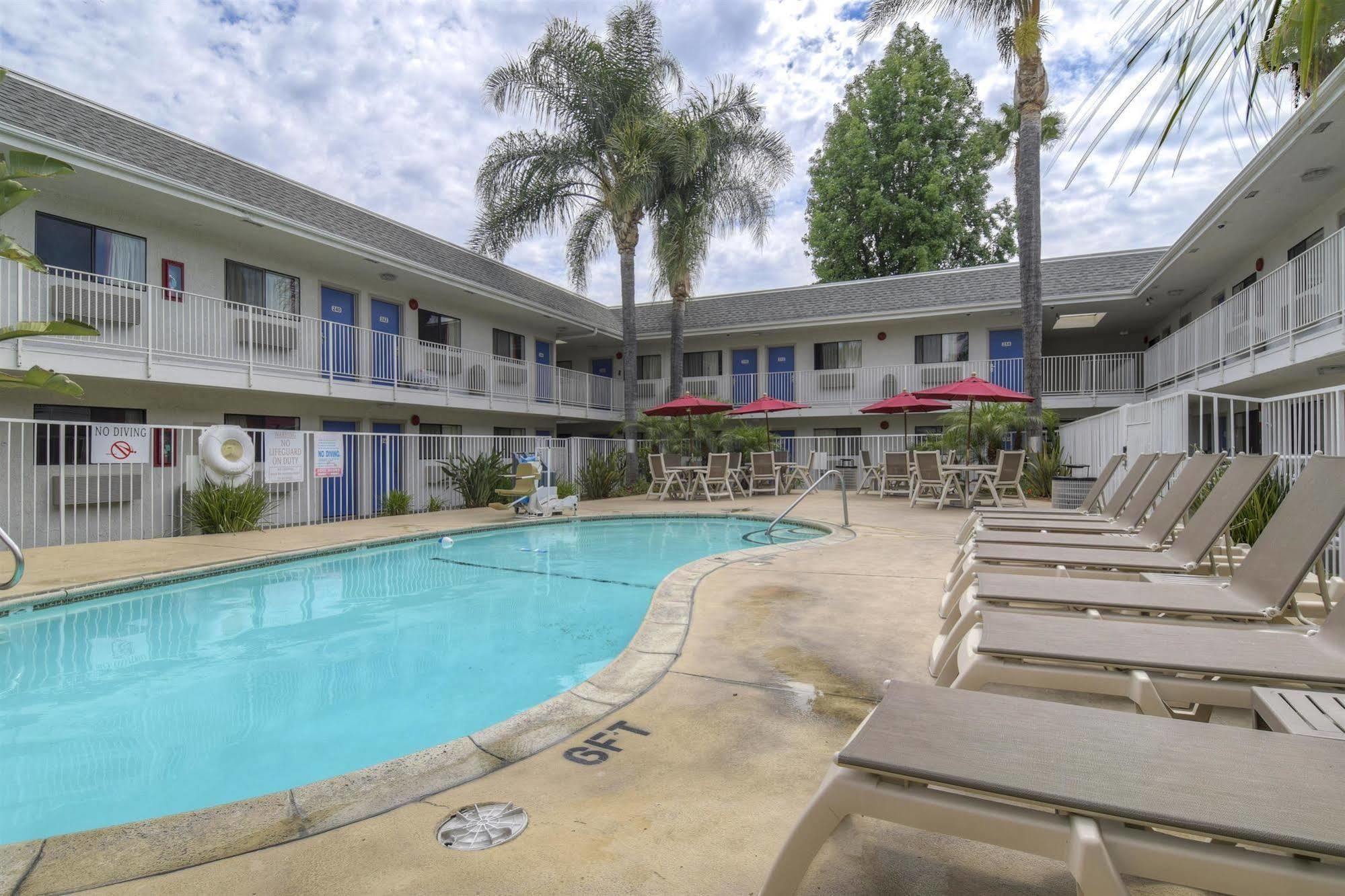 Motel 6-Baldwin Park, Ca - Los Angeles Bagian luar foto